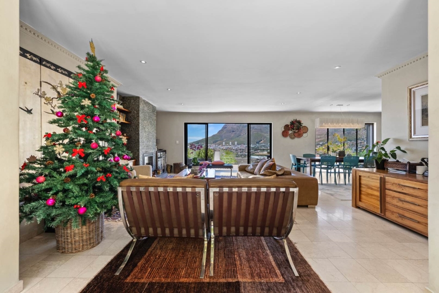 2 Bedroom Property for Sale in Tamboerskloof Western Cape